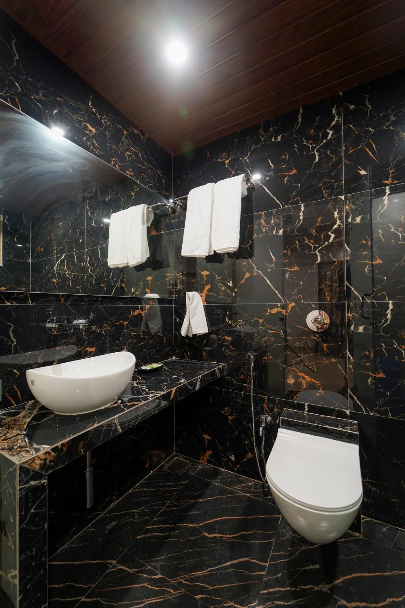 Hotel Bright Star มหาบาเลชวาร์ ภายนอก รูปภาพ