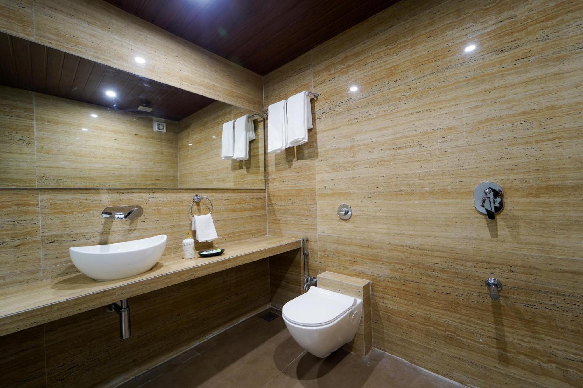 Hotel Bright Star มหาบาเลชวาร์ ภายนอก รูปภาพ