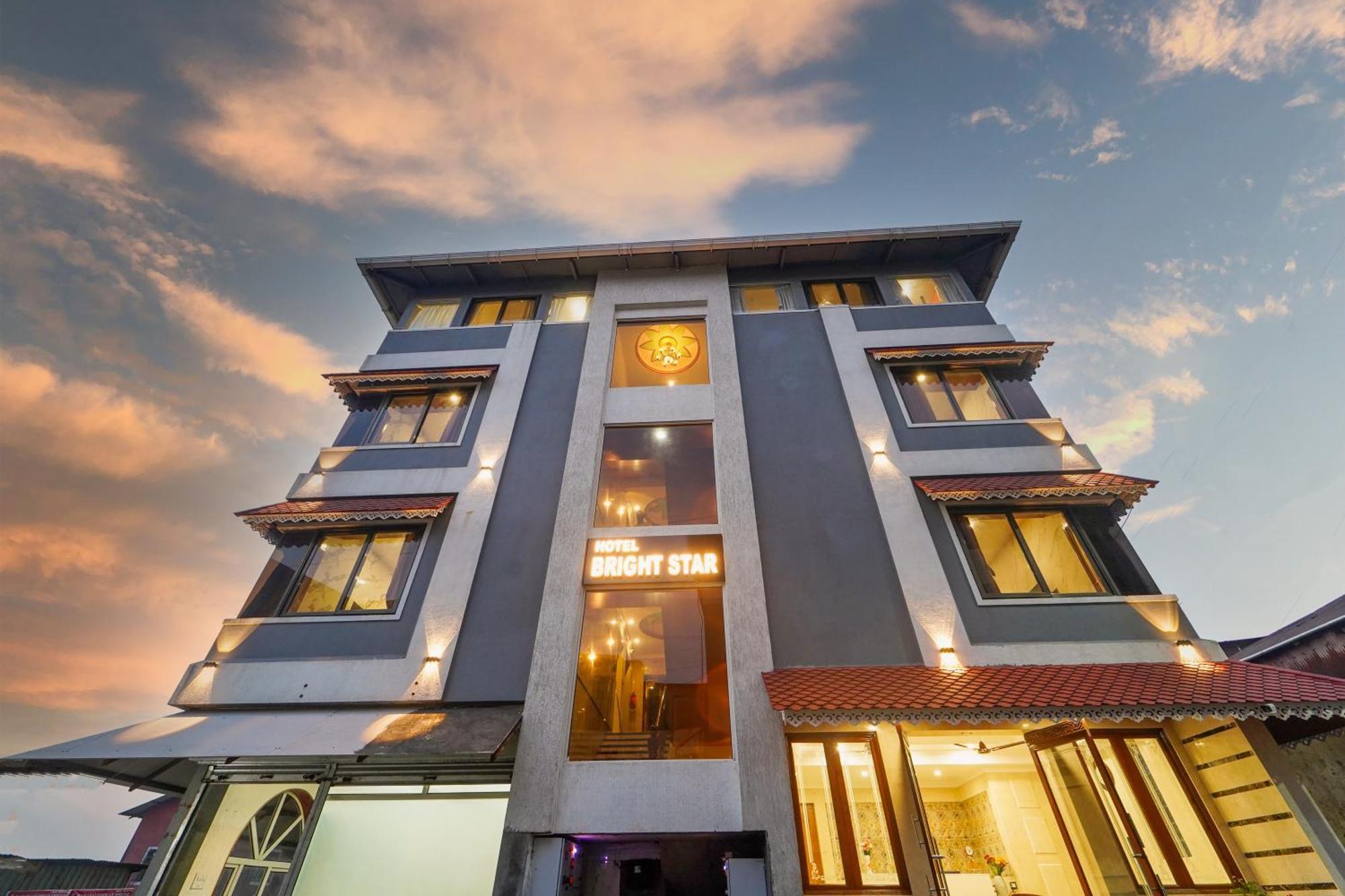 Hotel Bright Star มหาบาเลชวาร์ ภายนอก รูปภาพ