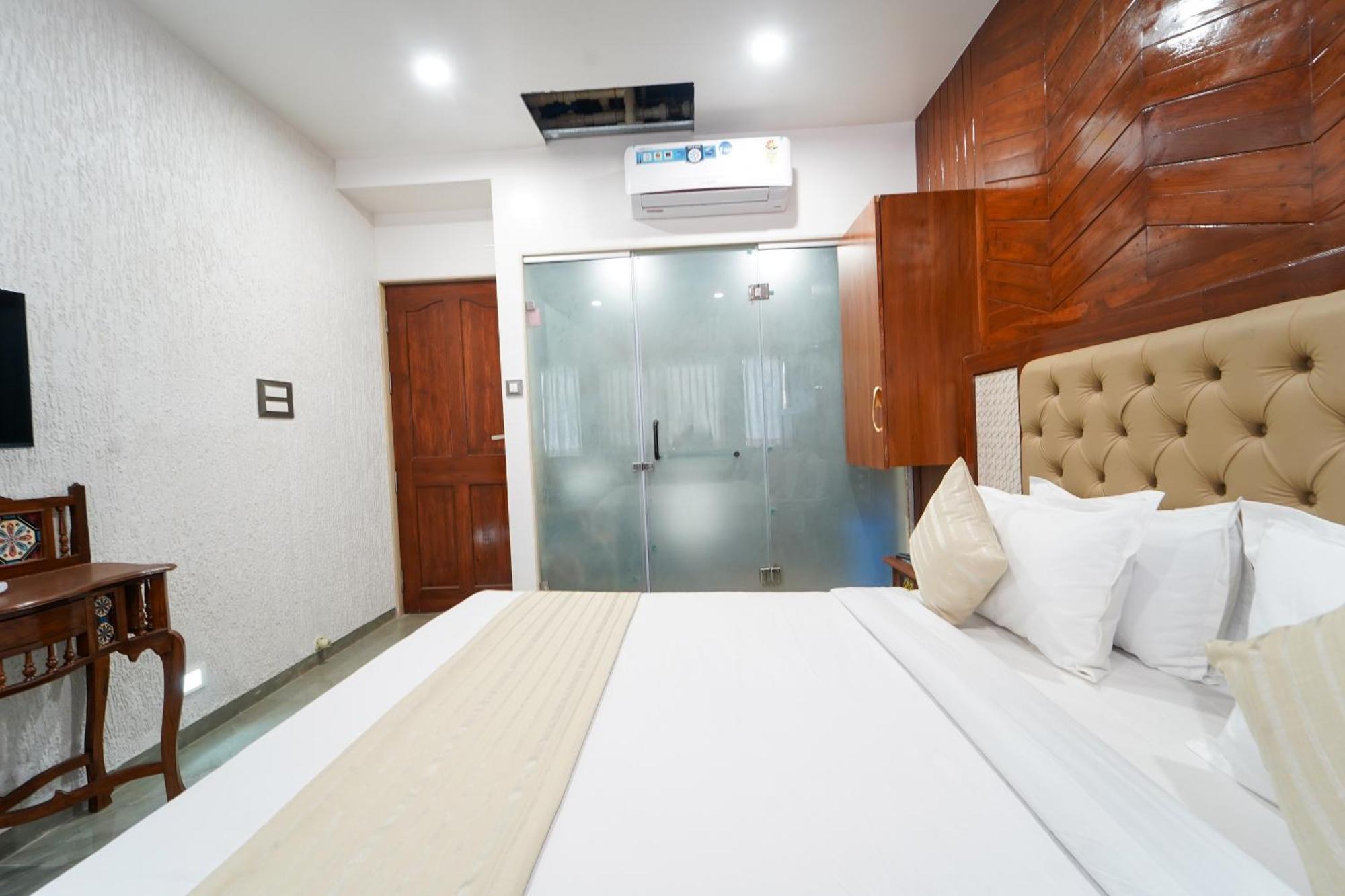 Hotel Bright Star มหาบาเลชวาร์ ภายนอก รูปภาพ